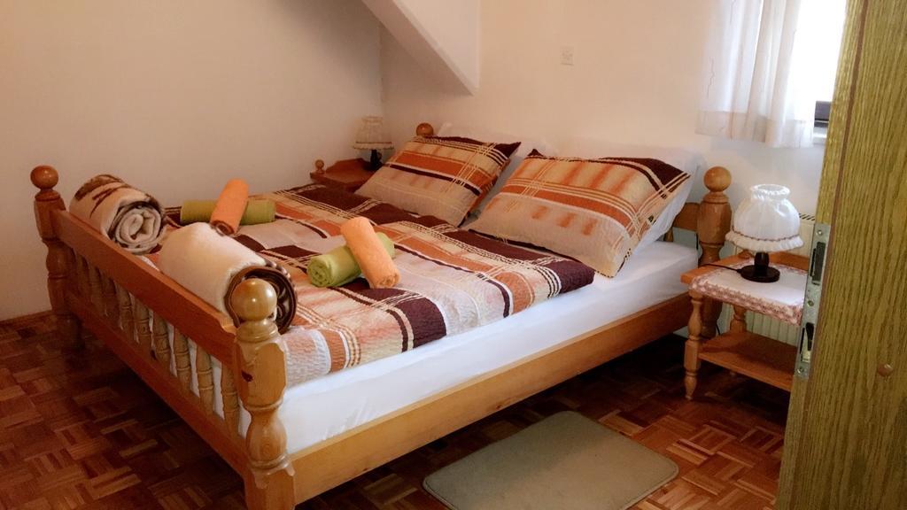 بوينج Apartments & Rooms Lipa المظهر الخارجي الصورة