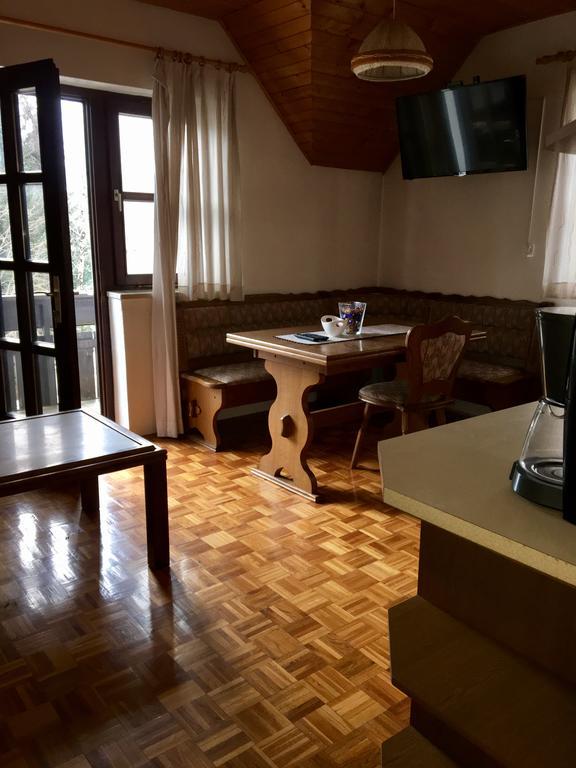 بوينج Apartments & Rooms Lipa المظهر الخارجي الصورة